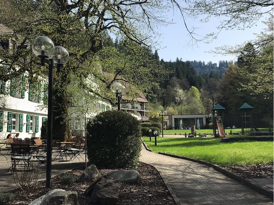 Waldhotel